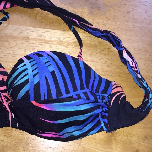 PINK Victoria’s Secret swimming top size S - Picture 2 of 9